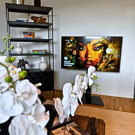 Urban Chic 3br Serviced *